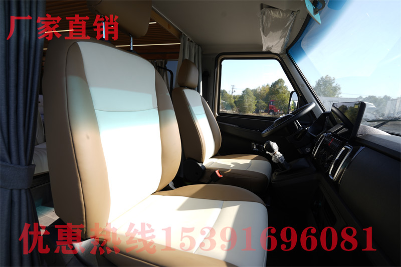 艾科斯房車 2020款德興拖掛式房車 一車多用配置齊全 小巧車身輕松駕馭